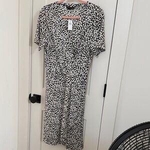 Banana Republic Black and White Midi Dress